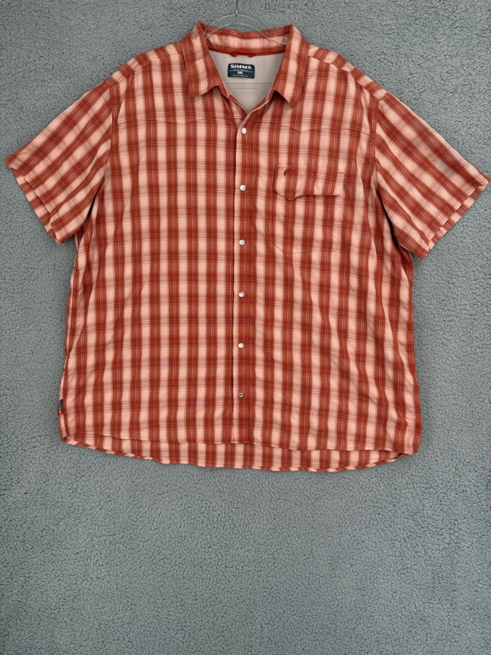 Simms Fishing Men’s 3XL Short Sleeve Plaid Button up Shirt vented back orange